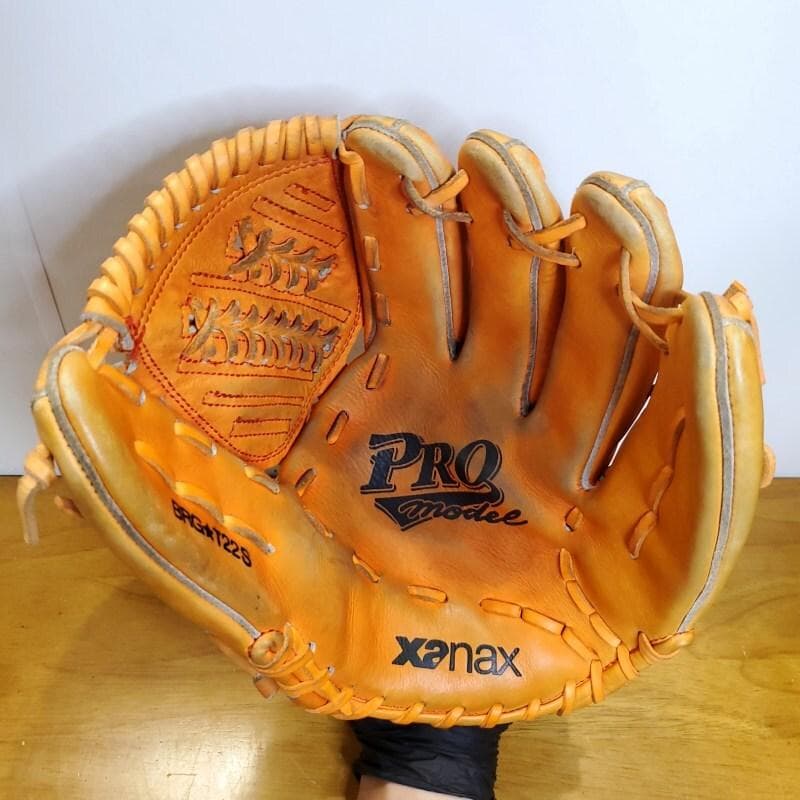 ザナックス 藤川球児モデル 日本製 本人同様 本塁打厳禁 投手用 軟式グローブ