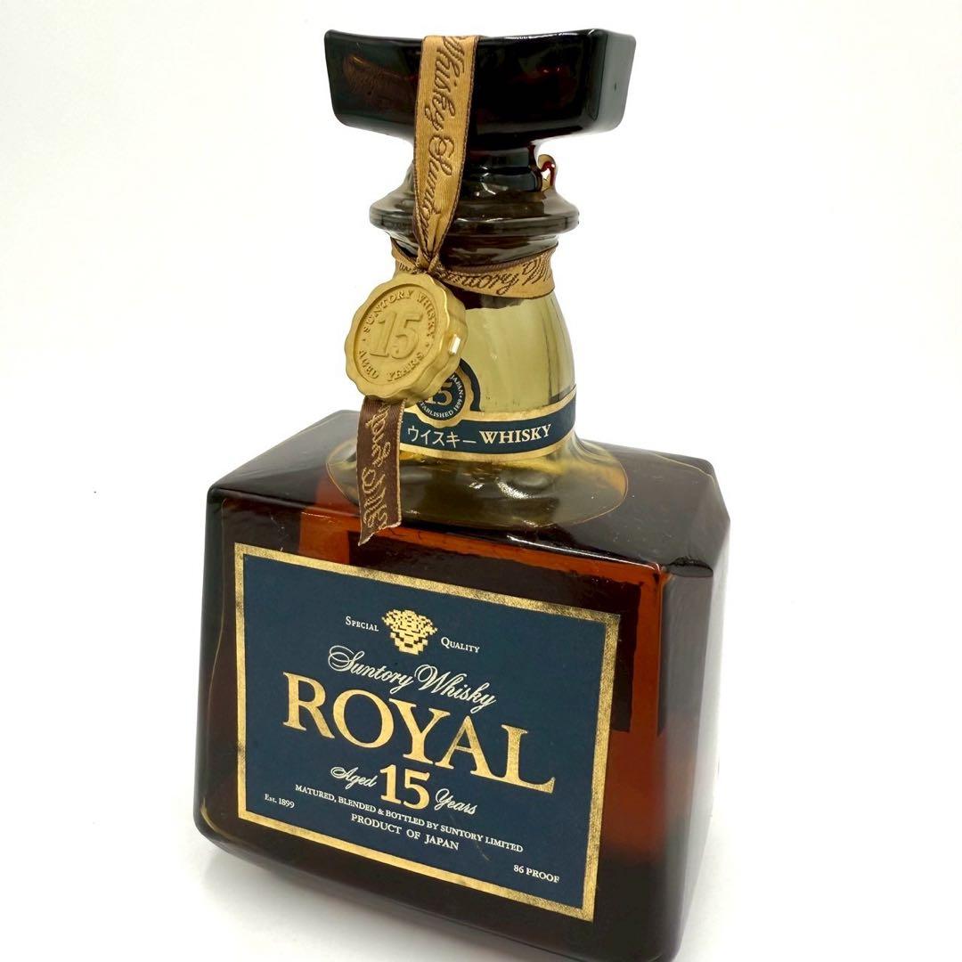 サントリー ローヤル プレミアム 15年　700ml 43% シェリー樽貯蔵