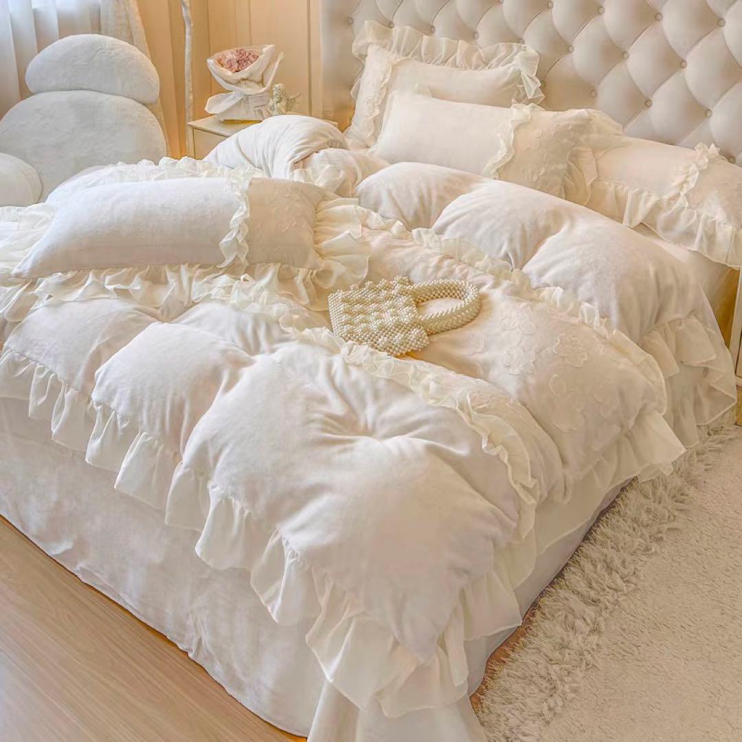 フリル付きホワイトダブルカバーセット