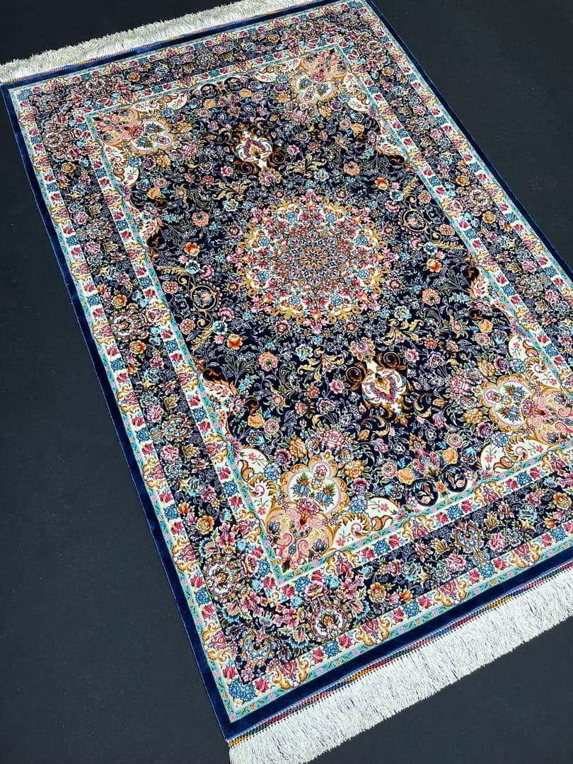 最高級 ペルシャ絨毯シルク イラン クム産 約225万ノット102×153cm