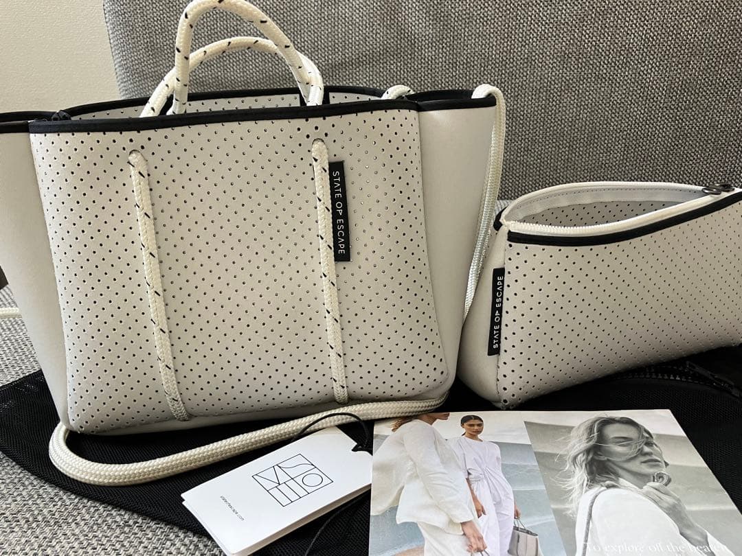 STATE OF ESCAPE ホワイトトートバッグ