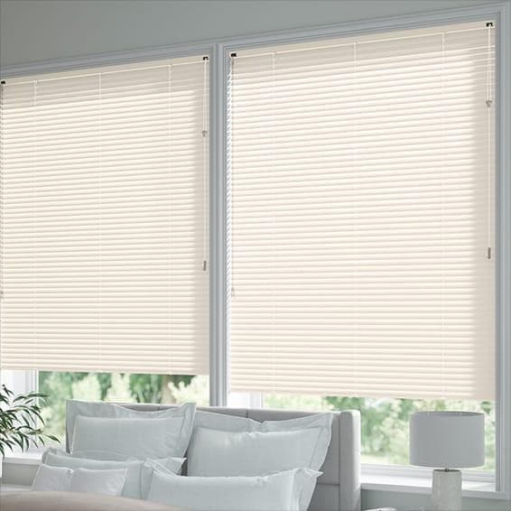 未使用　アルミブラインド　アイボリー　170×200