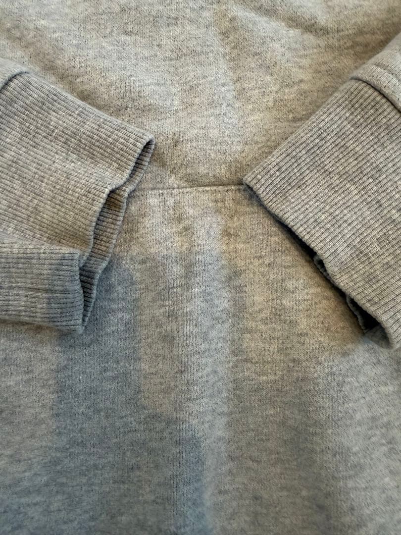 キス KITH ボックスロゴ パーカー グレー ボックスシルエット