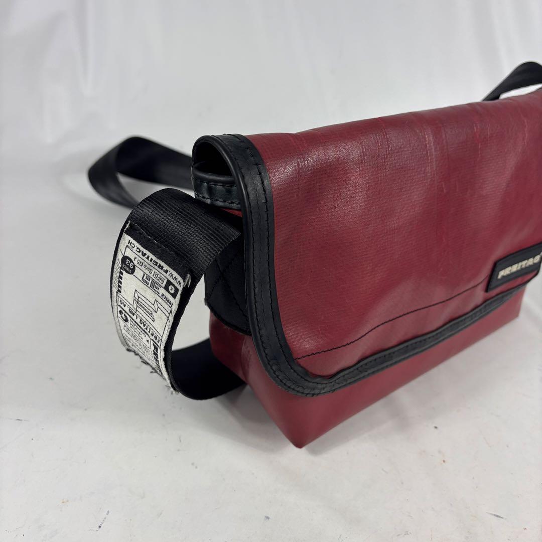 FREITAG メッセンジャーバッグ 赤 レッド