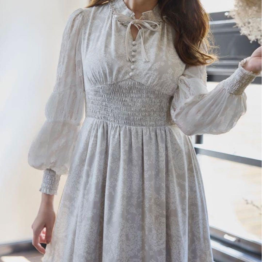 ワンピース Herlipto Winter Floral Long-sleeve Dress