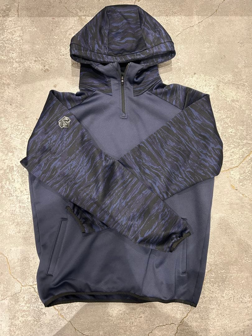 バレーボールパーカー