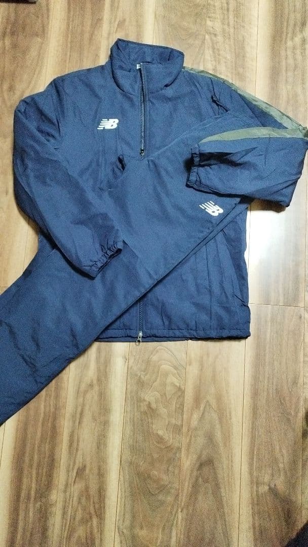 New Balance XL パデッドジャケット．パンツ