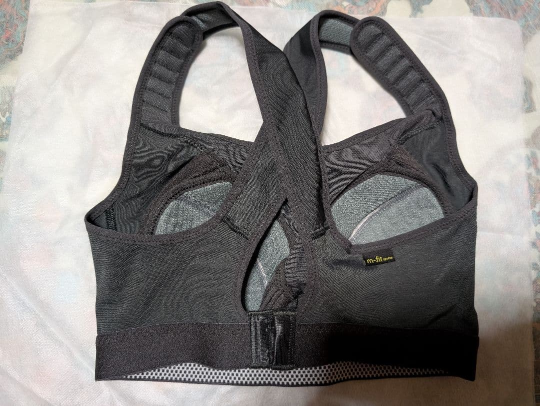 MARUKO ハイスポーツブラ A70 ・ショーツМ