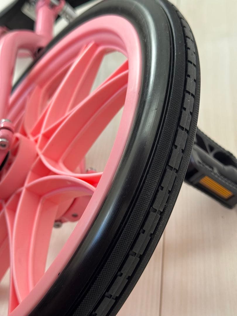 【ほぼ新品】TOEI LIGHT 一輪車 16インチ ピンク ノーパンクタイヤ