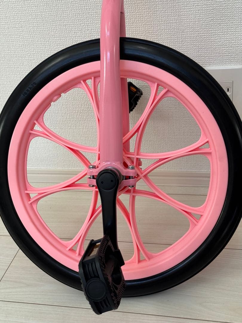 【ほぼ新品】TOEI LIGHT 一輪車 16インチ ピンク ノーパンクタイヤ