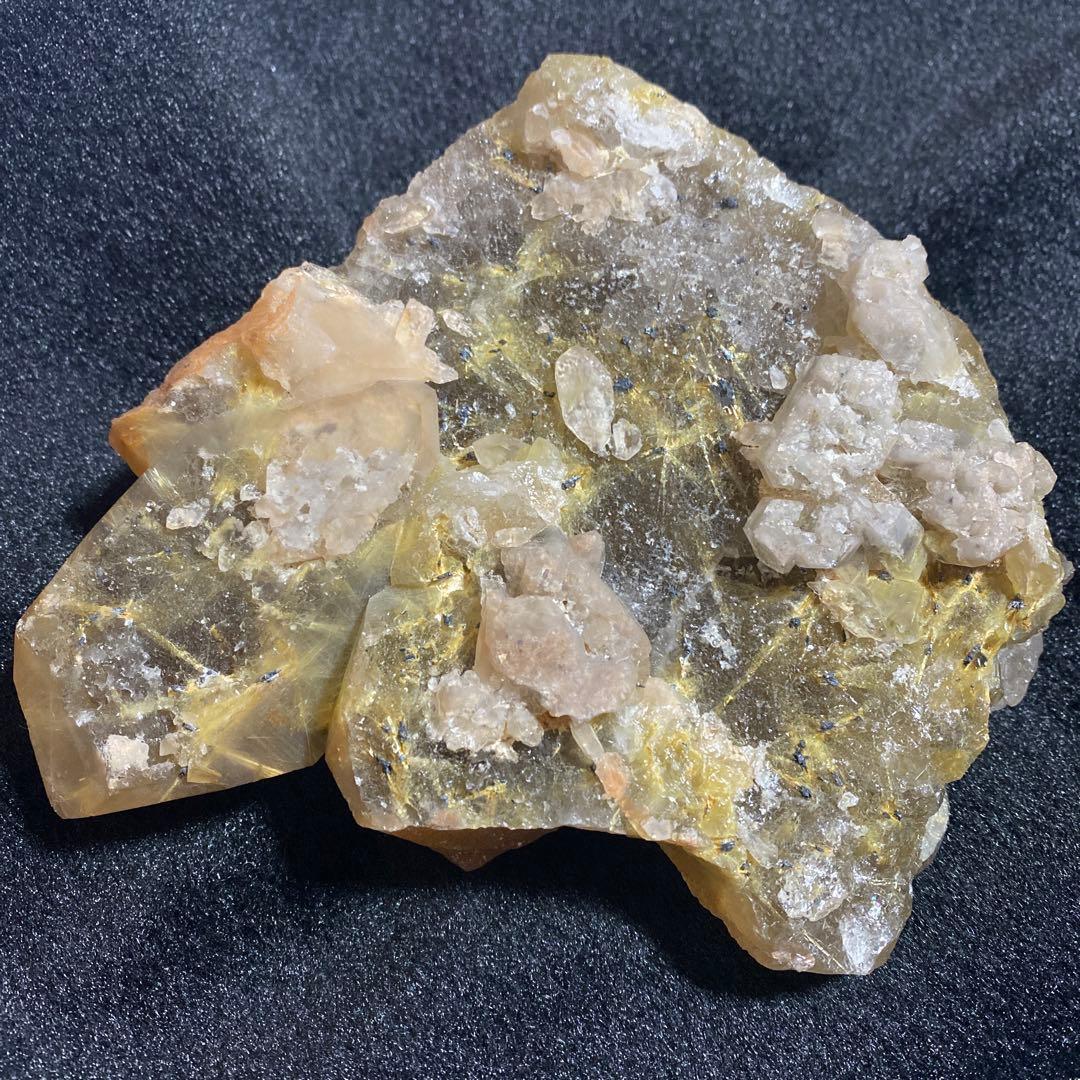 ルチル　原石　約1.4Kg　クラスター　天然石　針水晶　ルチルインクォーツ　水晶