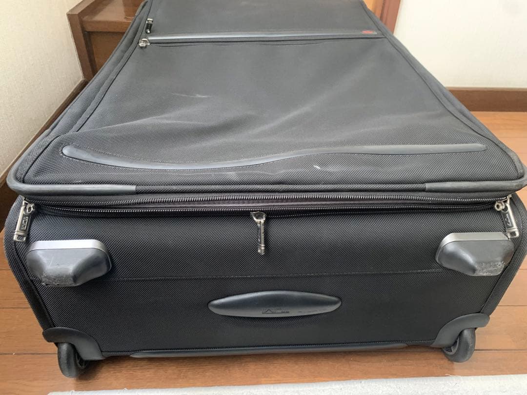 TUMI トュミ 大型 キャリースーツ ケース ２輪 スーツケース ビジネス