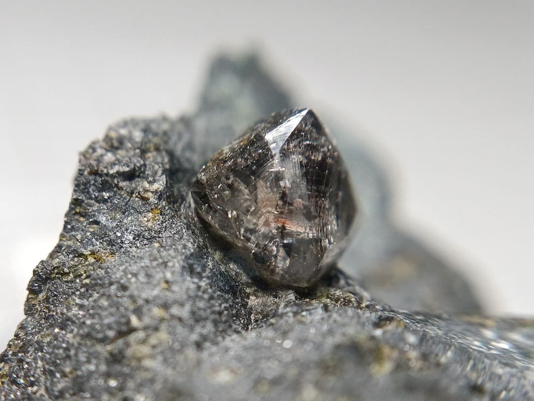 たーさん　ダイヤモンド　キンバーライト　原石　接着標本　鉱物標本