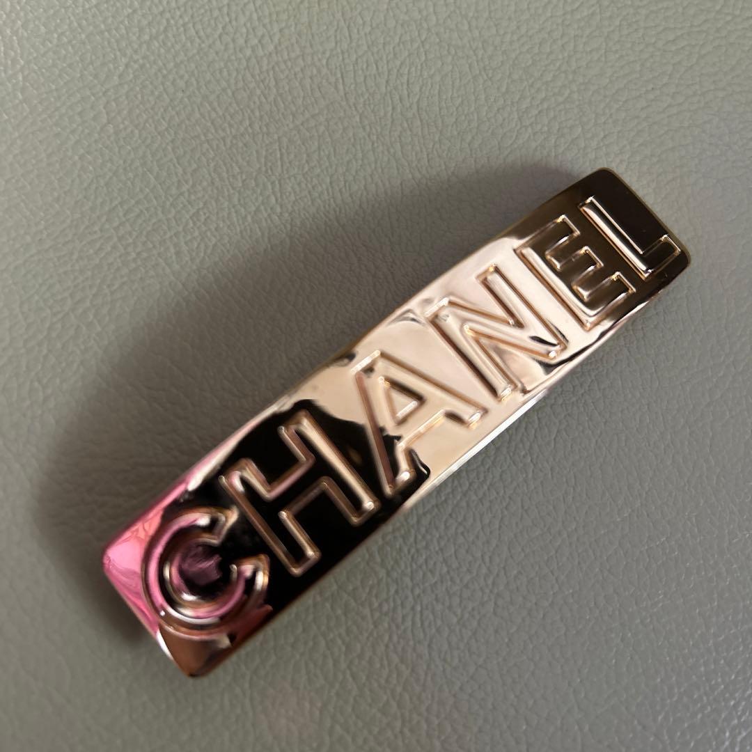 CHANELバレッタ　新品