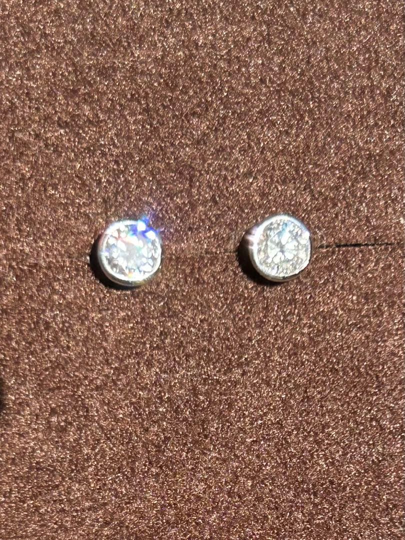 一粒ダイヤ 天然ダイヤ 0.517ct プラチナ フクリンピアス Pt900