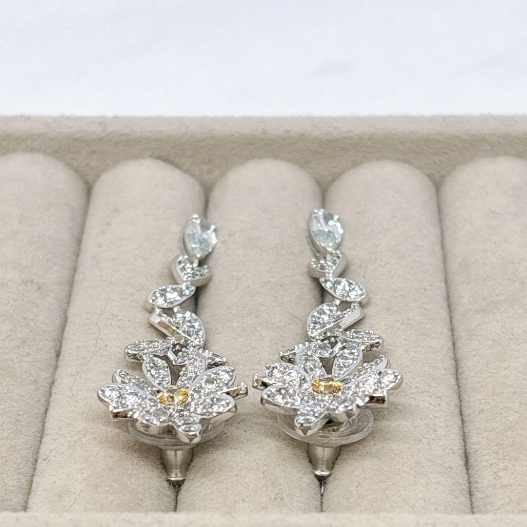 SWAROVSKI スワロフスキー ETERNAL FLOWER ピアス