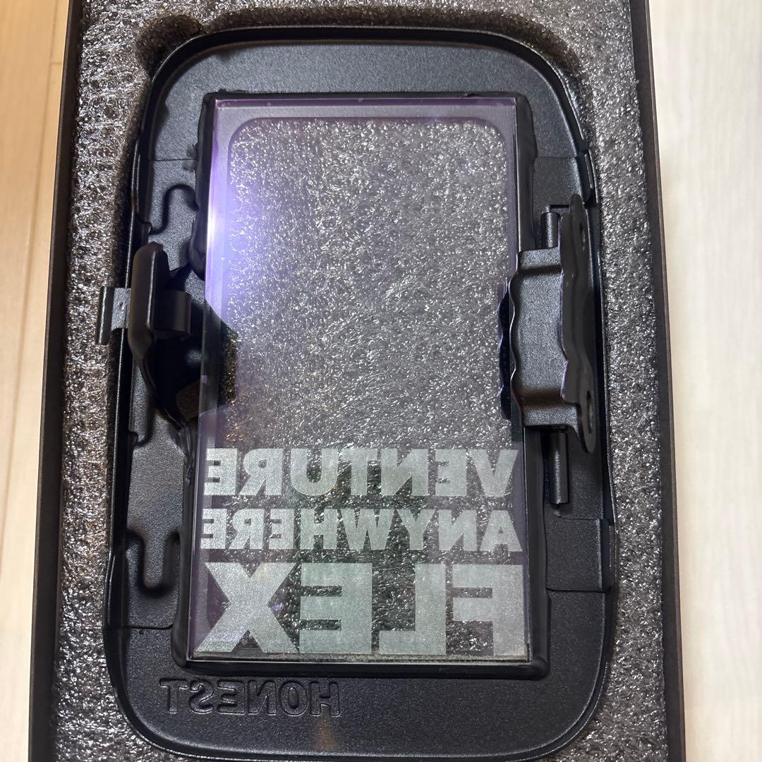 HONEST製フレックスハイエース給油口カバー フューエルガラスリッド