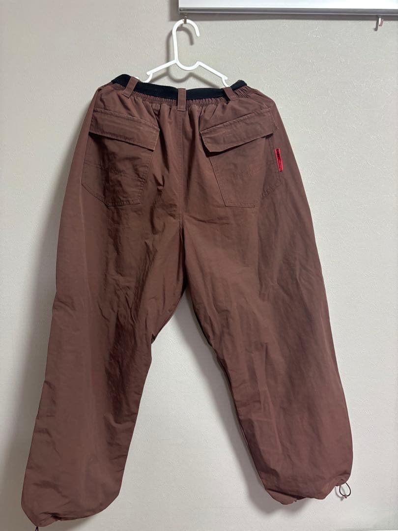 スペシャルゲスト　セットアップ　スノーボードウェア