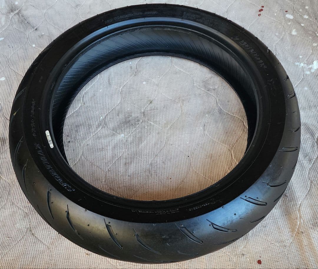 ホーネット DUNLOP 130/70ZR16 ミシュラン 180/55ZR17