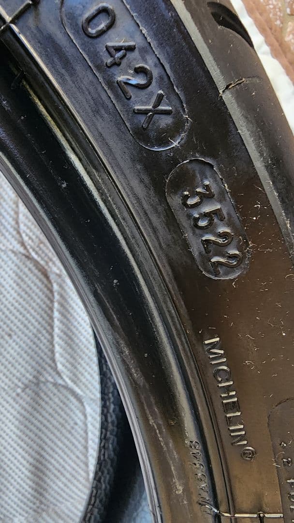 ホーネット DUNLOP 130/70ZR16 ミシュラン 180/55ZR17