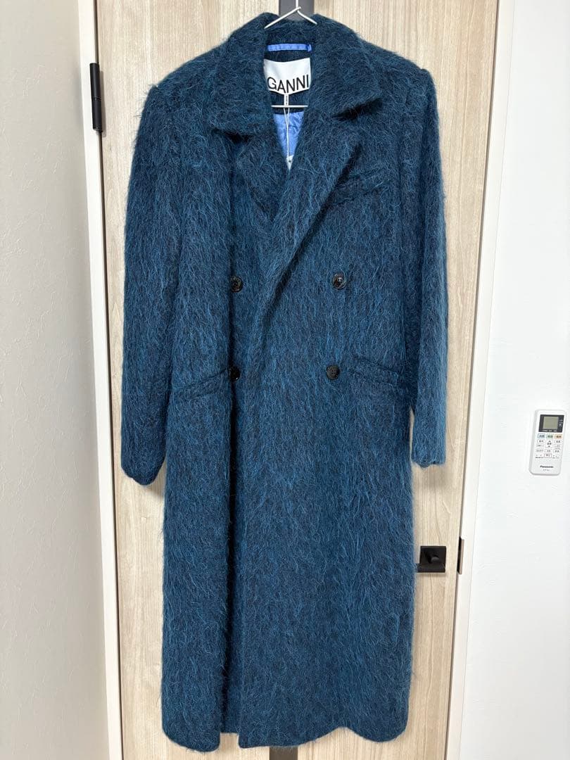 ジャケット・アウター GANNI Fluffy Wool Coat 38