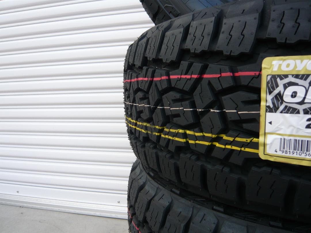 送料込☆TOYOオープンカントリーA/TⅢ☆215/60R17LT☆ハイエース