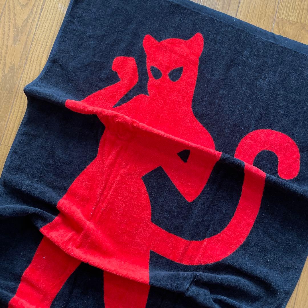 ブラックキャッツ 新品 バスタオル ロカビリー クリームソーダ ピンクドラゴン