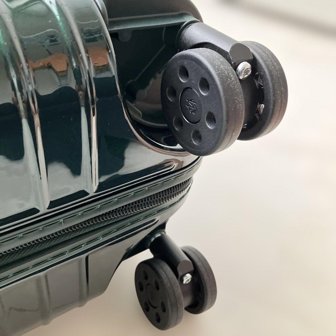 giraffestory 新品未使用品　RIMOWA キャリーケース