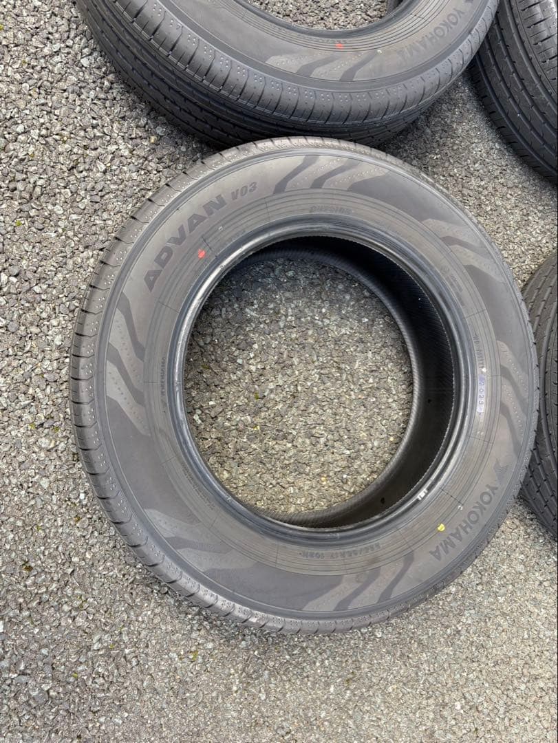 新車外し　YOKOHAMA 225/65R17 タイヤ 4本セット