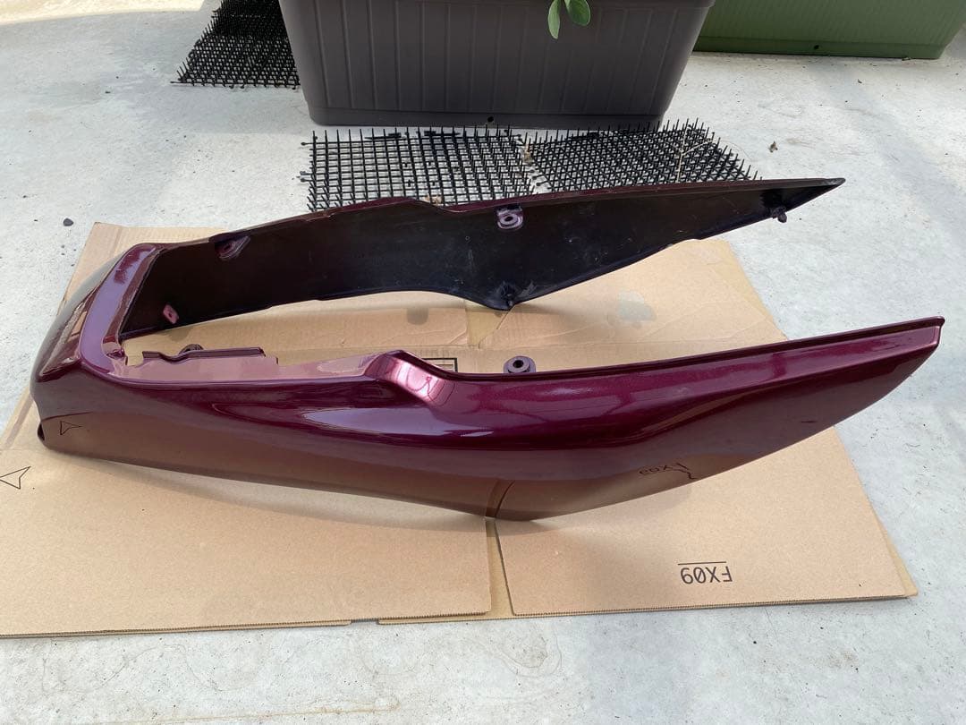 ニ*る様 ブロス650、400用Rカウル