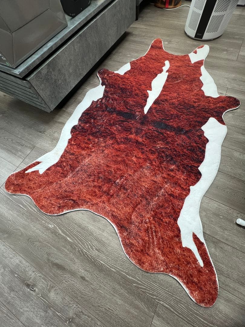 牛柄アニマルフェイクラグ、カーペット、防ダニ、抗菌、吸水速乾、床暖房対応、洗濯可