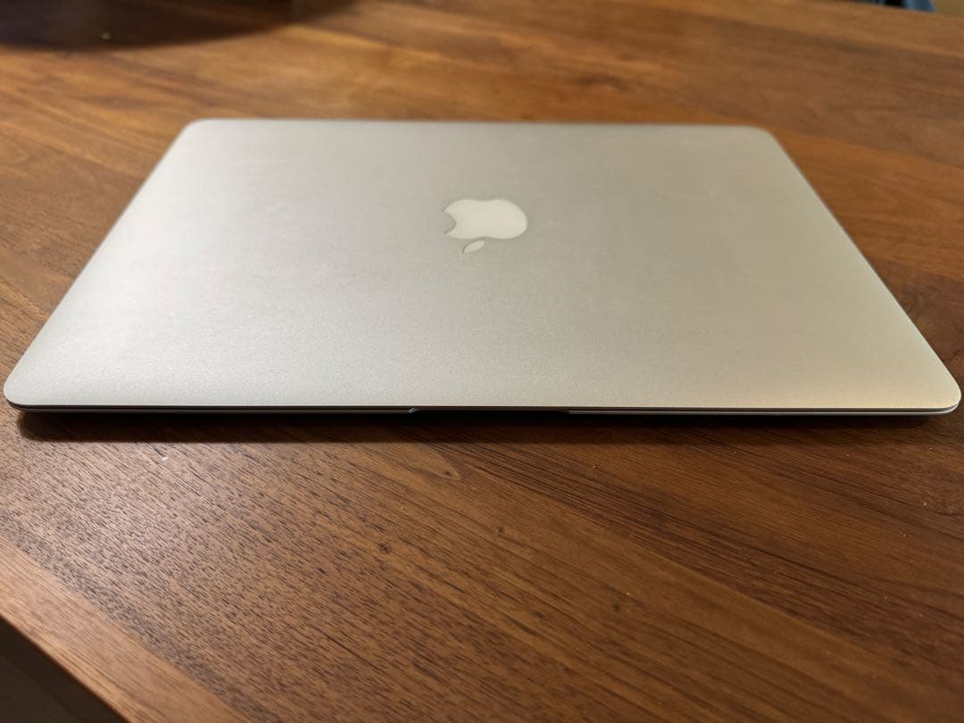 MacBook Air 13インチ i5 256GB 4GB Mid 2013