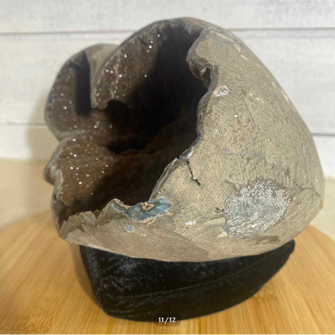 【ブラウン アメジスト】ウルグアイの秘宝 ― アメジストドーム ジオード