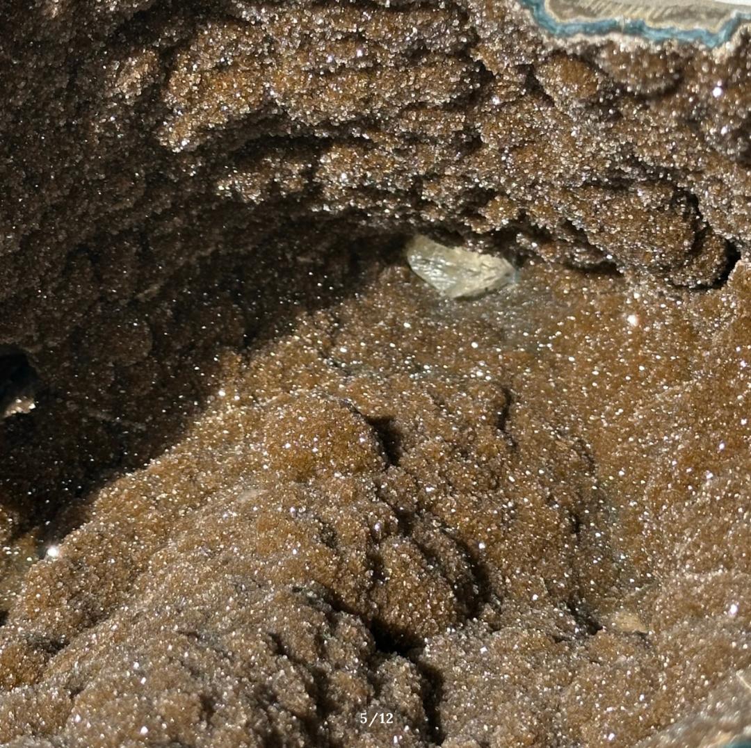 【ブラウン アメジスト】ウルグアイの秘宝 ― アメジストドーム ジオード