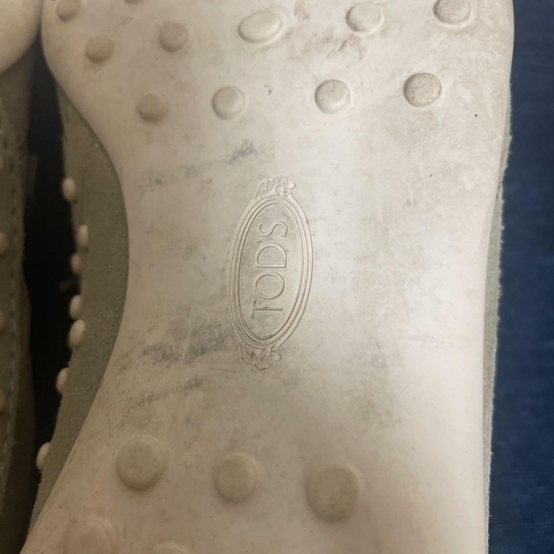 TODS スウェードスニーカー