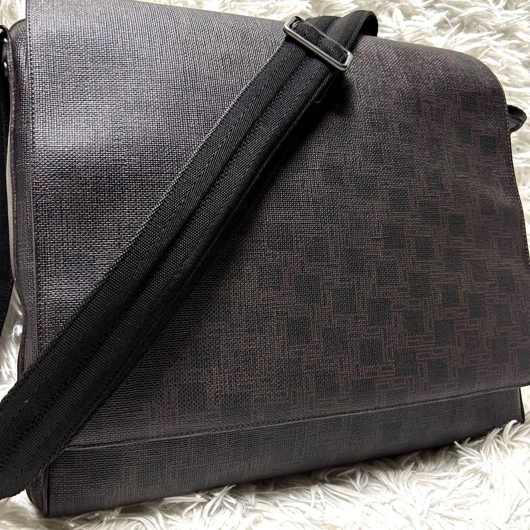 ◎極美品 dunhill ダンヒル ディーエイト メッセンジャーバッグ PVC
