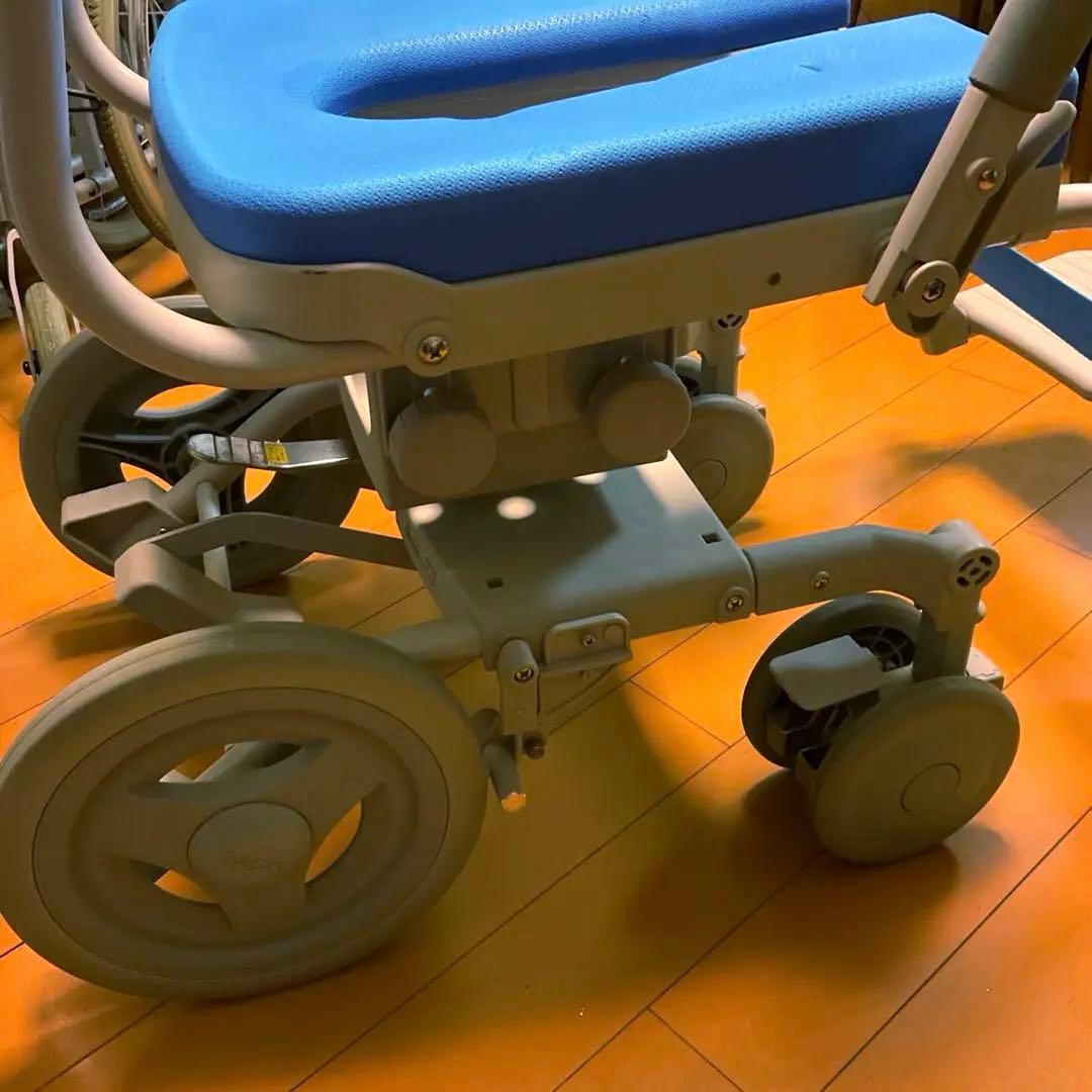 敬老の日Sale ⭐️ 美品 ウチエ くるくるチェアD シャワー キャリー　介護