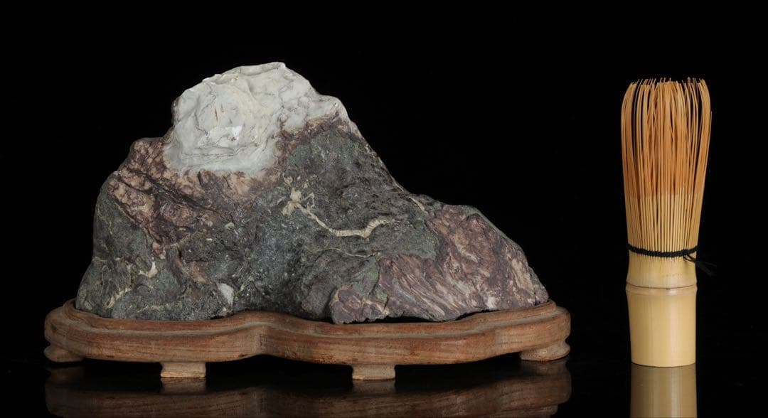 山景石 遠山 雪山景 観賞石 台座付 2.3kg 水石 自然石 盆景 盆石 飾石