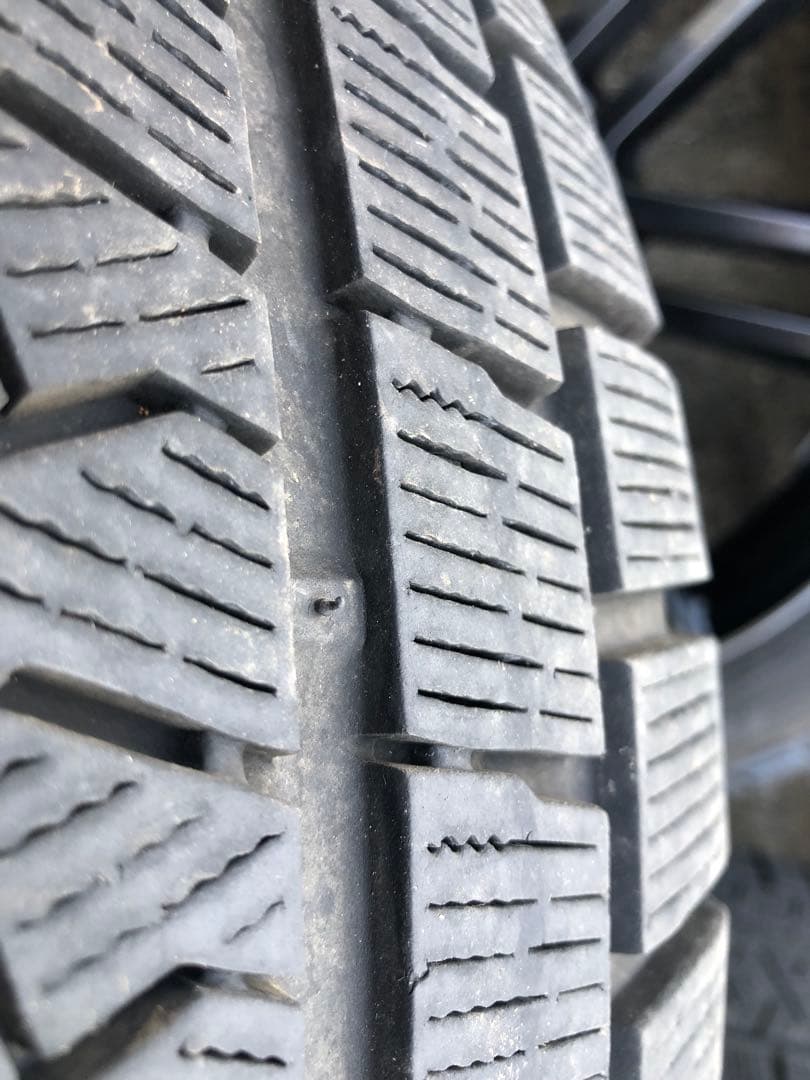 T*U様 メルセデス・ベンツ 18インチ タイヤセット（スタッドレス）