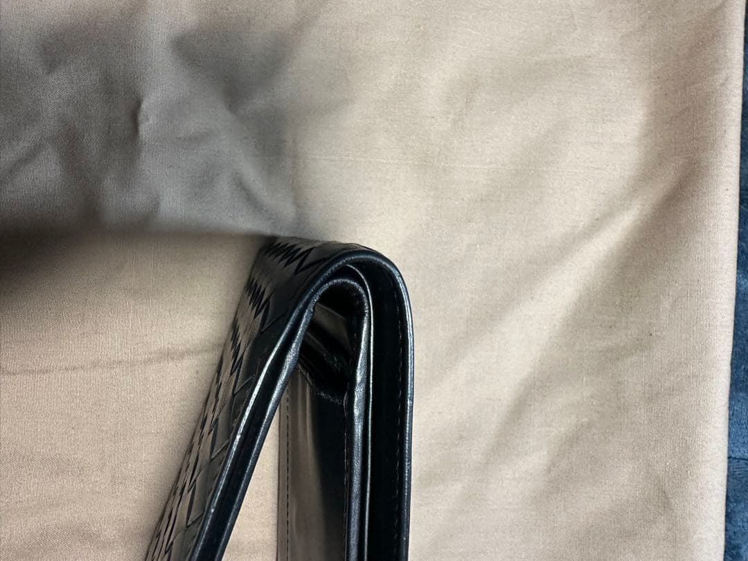 Bottega Veneta ブラックレザー二つ折り財布