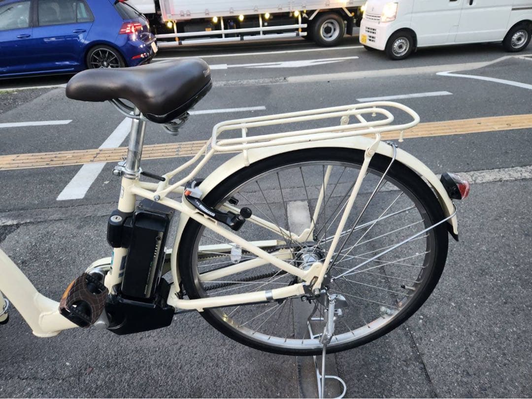中古ブリヂストン電動アシスト自転車　ベルト式　B400 大阪