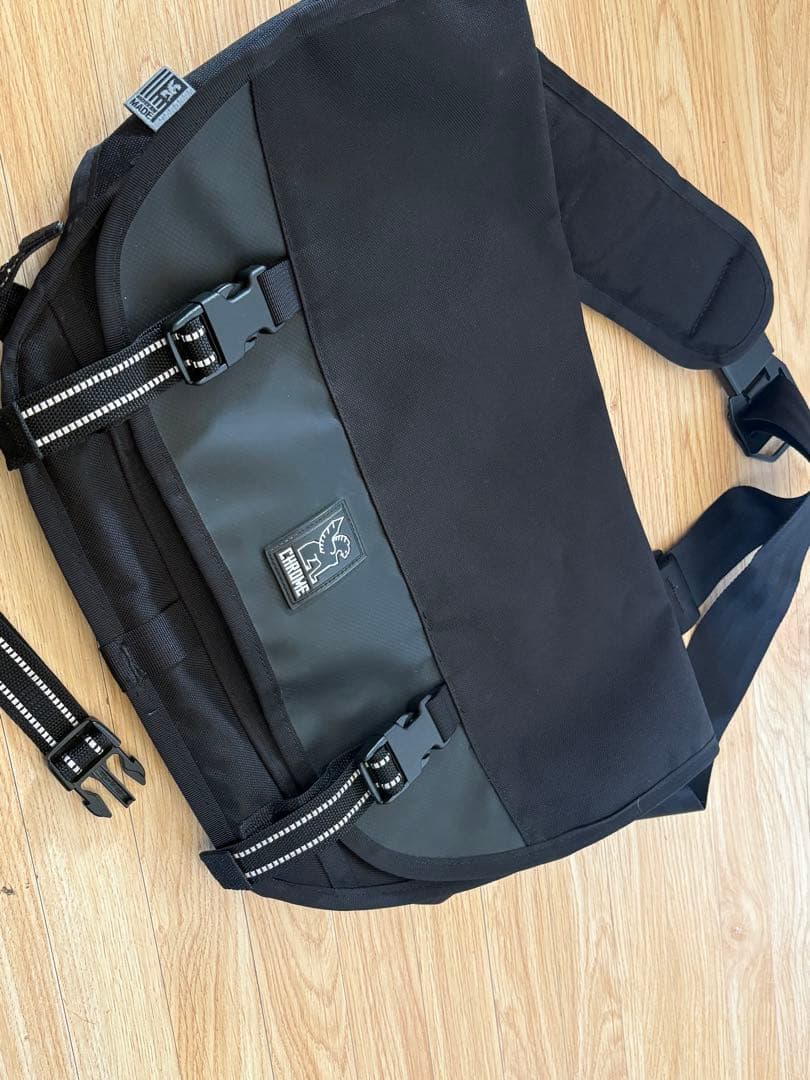 CHROME MINI METRO MESSENGER BAG ミニメトロ