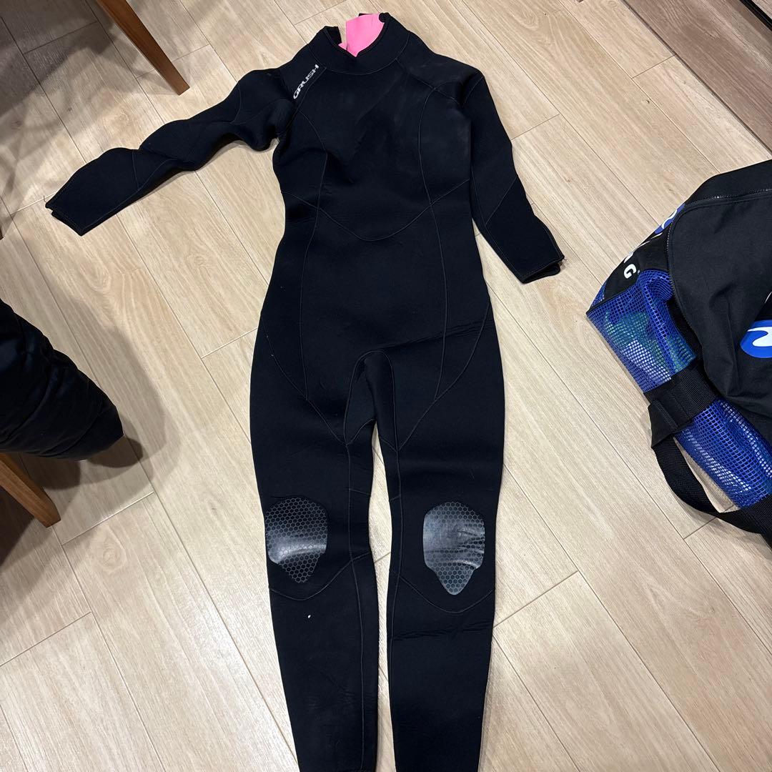 GRUSH ブラック フルスーツ 膝パッド付き Mサイズ