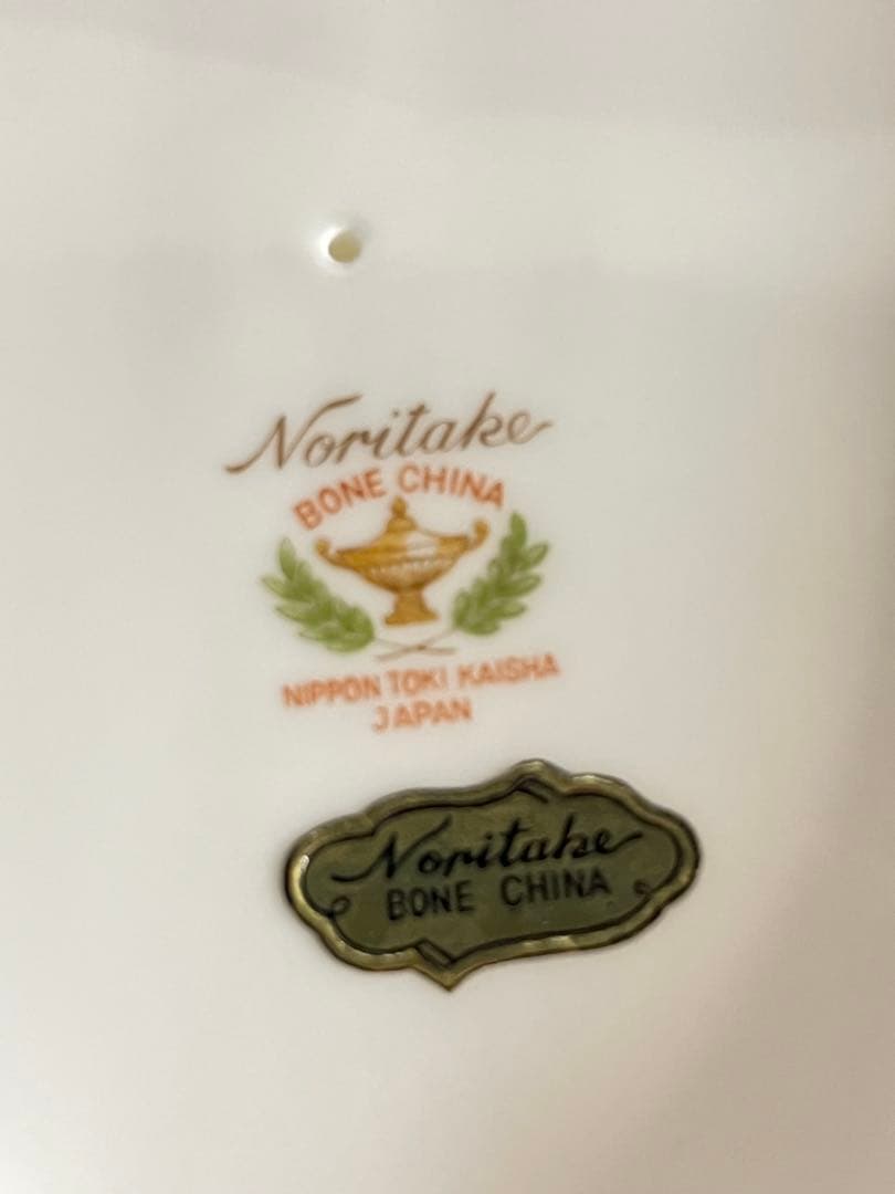 ノリタケ鶴置物です木箱入り 値下げしました。