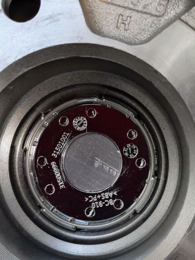 新品に近い TOYO 195/65R15 スタッドレスタイヤ ホイールセット4本