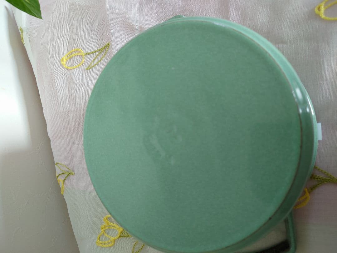 【美品】STAUB ココット ラウンドセージグリーン 20cm