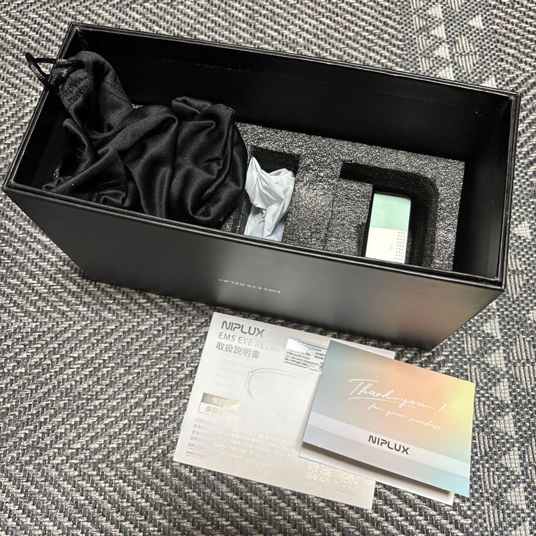 【美品】NIPLUX EMS EYE RELAX ホットアイマスク