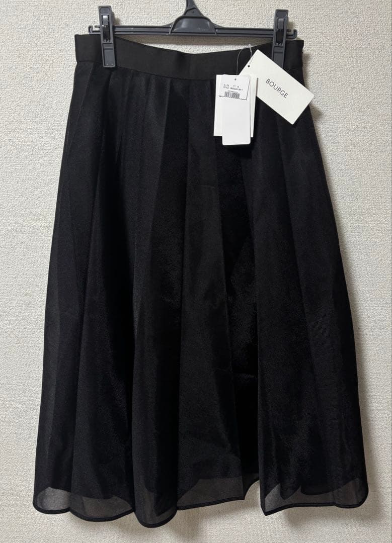 【新品】レリアン ブールジュ シアープリーツスカート ブラック