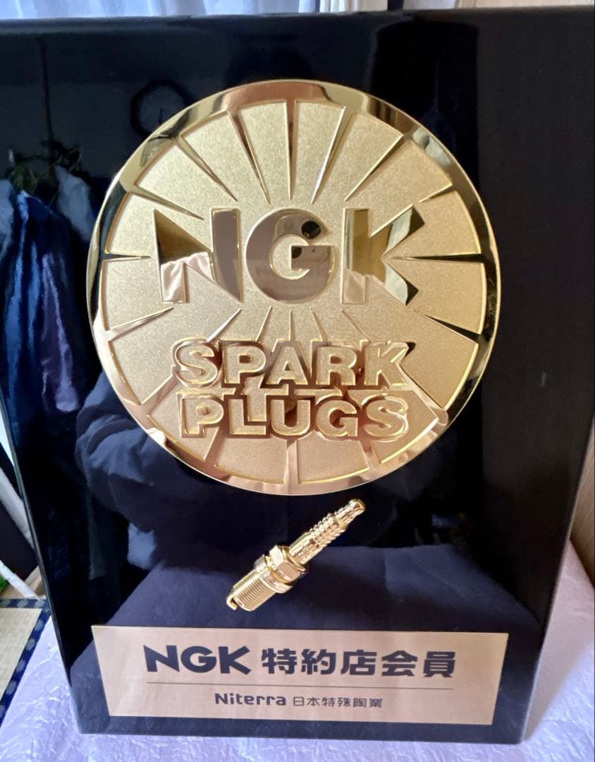 NGK 日本特殊陶業 特約店プレート （置き型）