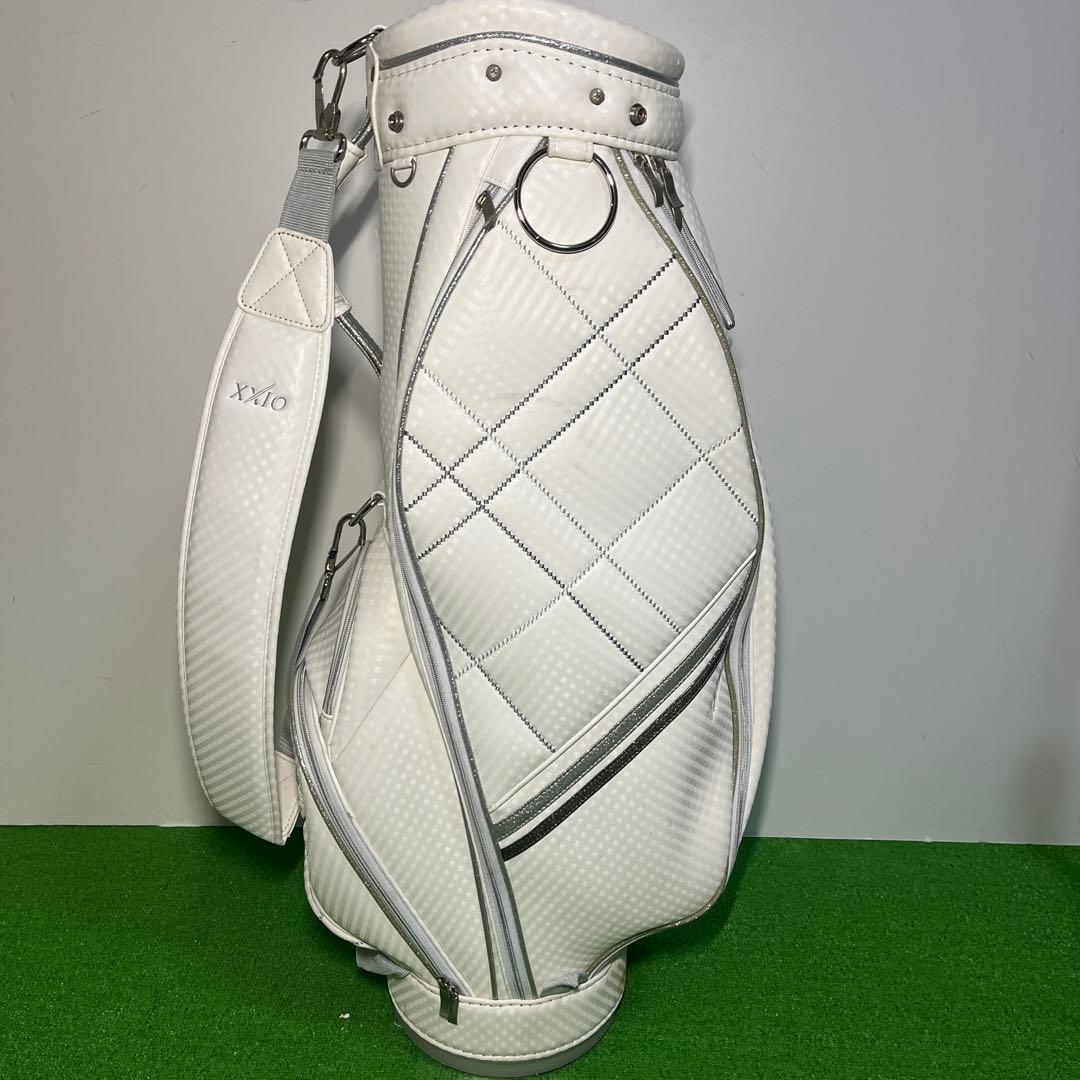 D449 XXIO ゼクシオ キャディバッグ ホワイト 白 レディース